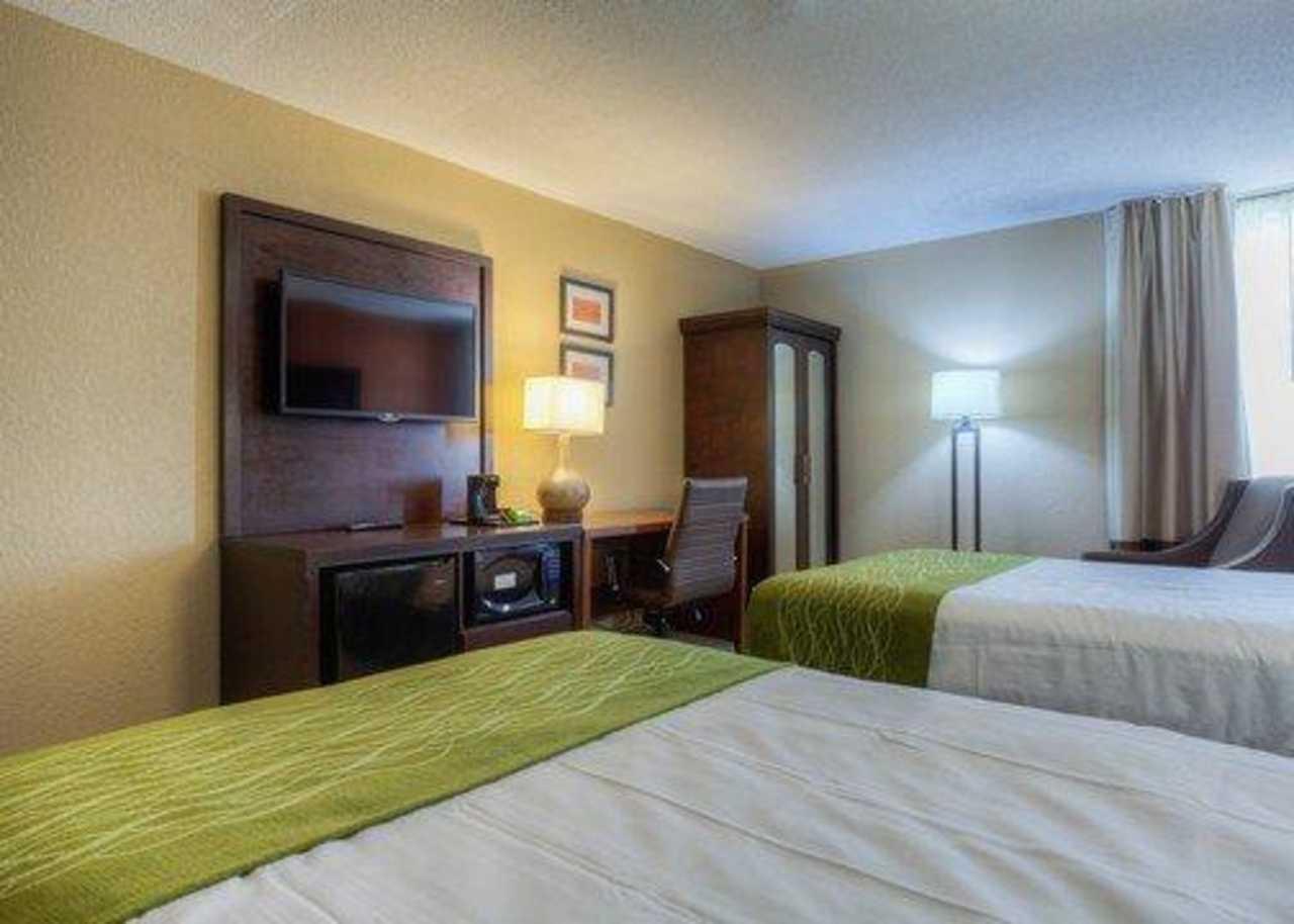 Comfort Inn & Suites Evansville Airport Екстериор снимка
