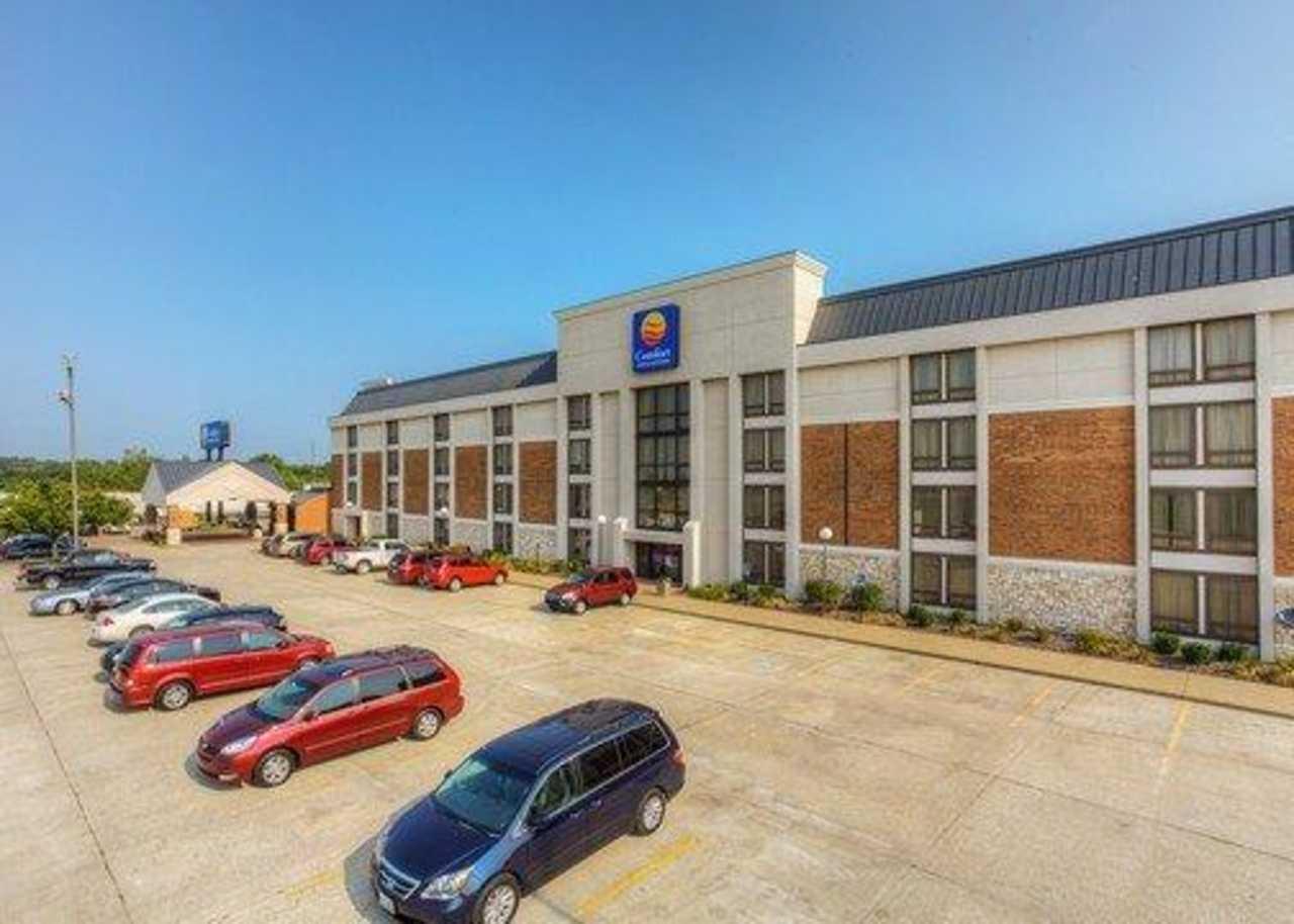 Comfort Inn & Suites Evansville Airport Екстериор снимка