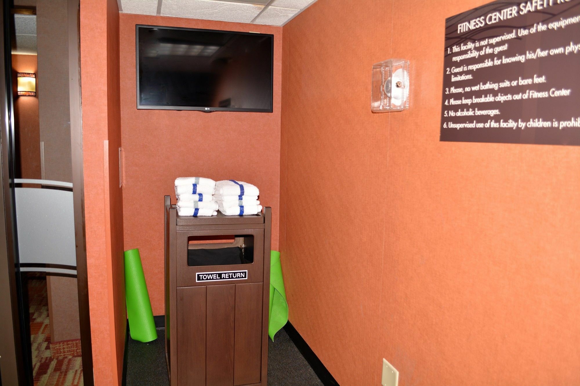 Comfort Inn & Suites Evansville Airport Екстериор снимка